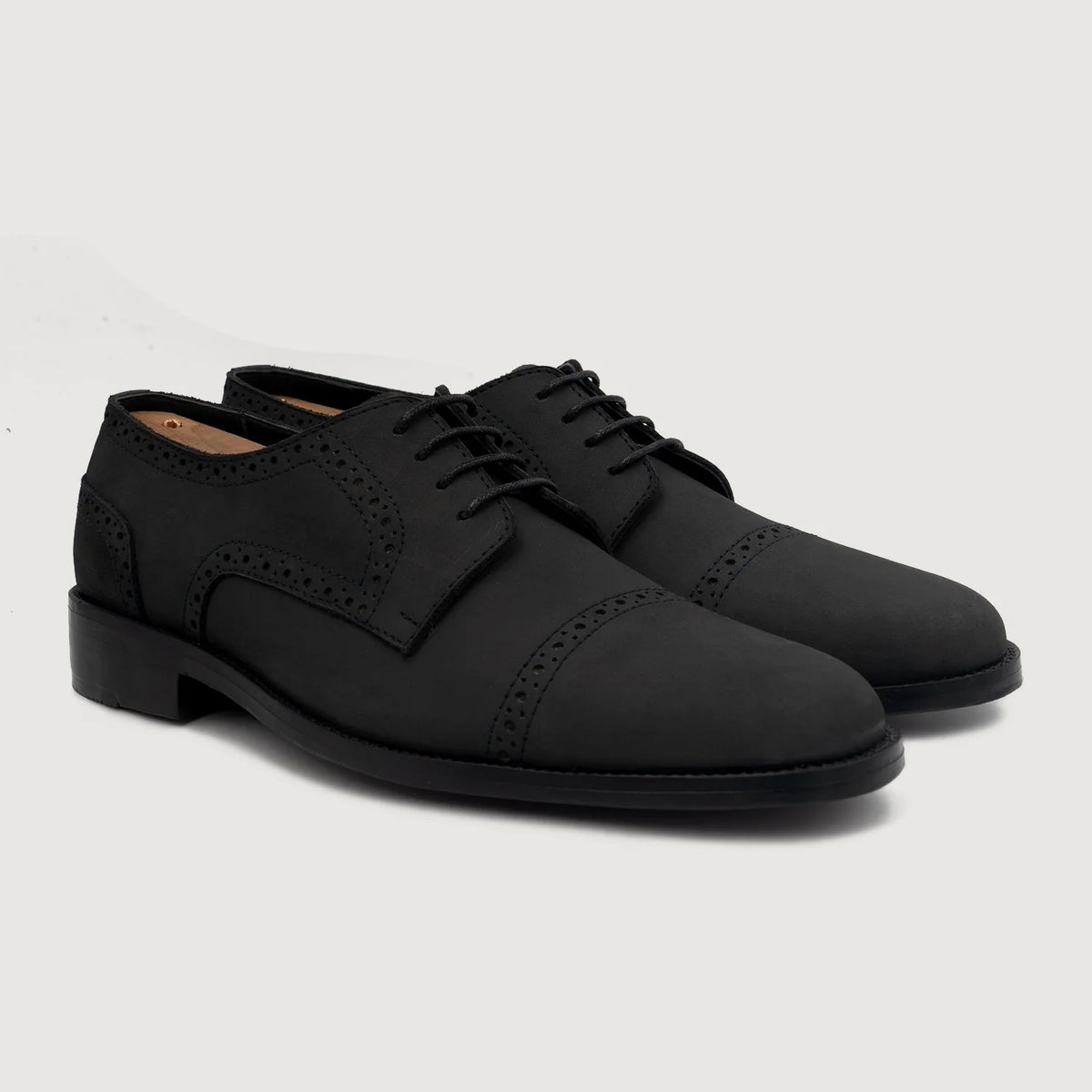 Dirk Brogues Derby Schwarz Nubuck Lederschuhe für Herren For Men in schwarzem Rindleder - Seitenansicht | Online Kaufen