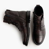 Close-Up Detail of Classic Collar & Heavy-Duty Zipper Hardware on Casa Moto Old English Leather Boots