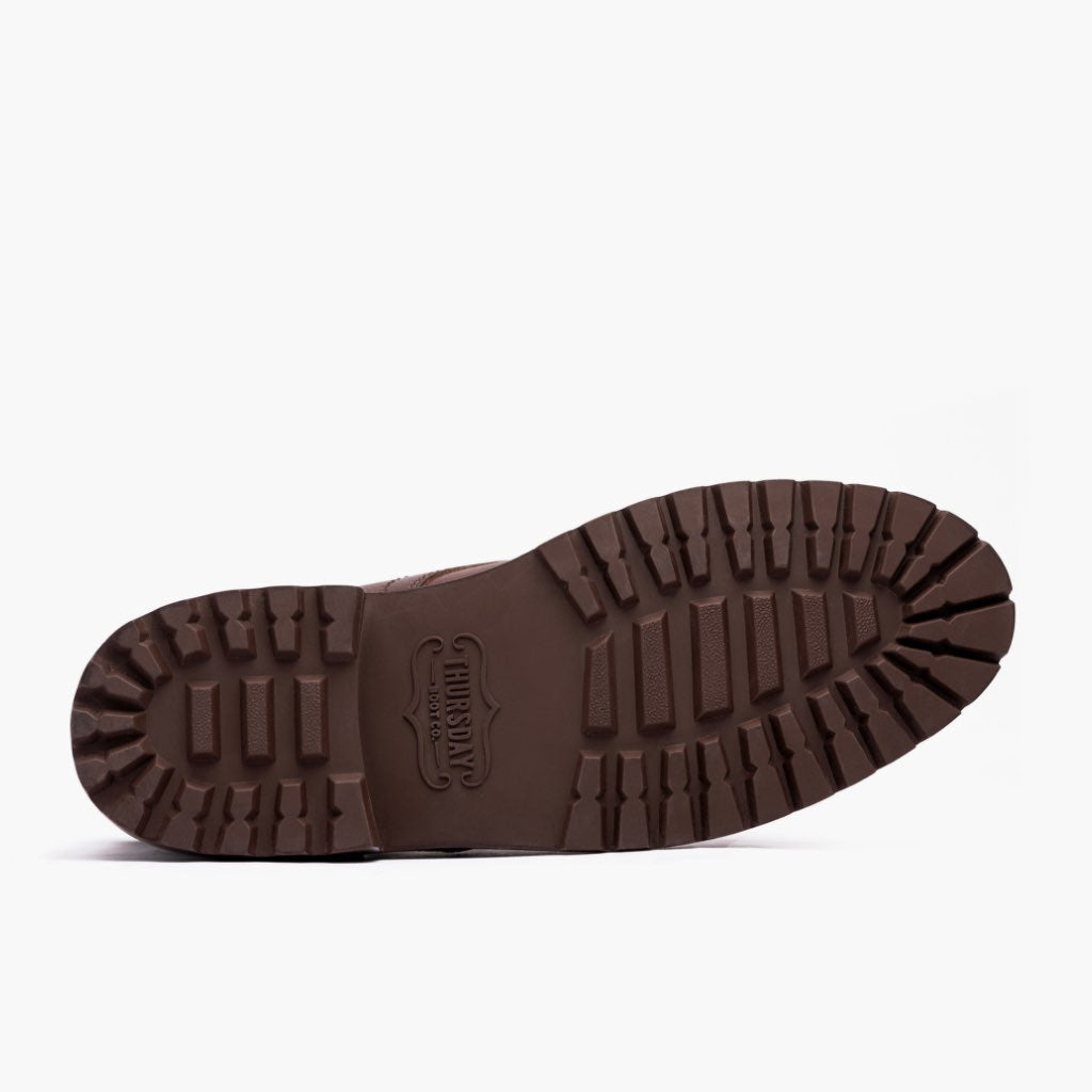 High-Traction Rubber Outsole & Lug Tread Pattern on Captain StormKing® Whiskey-Braun Lederstiefel für Herren