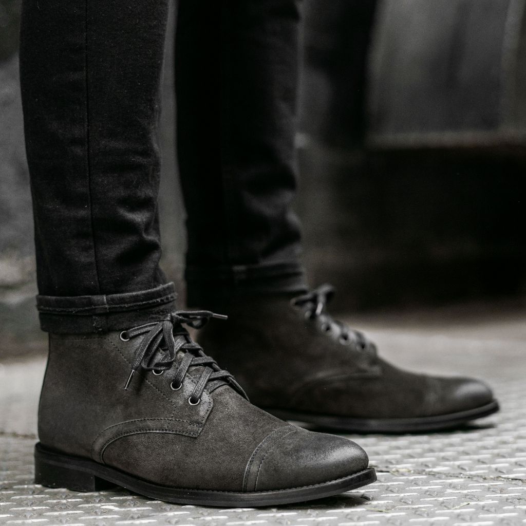Cushioned Leather Insole & Ergonomic Arch Support Construction Detail