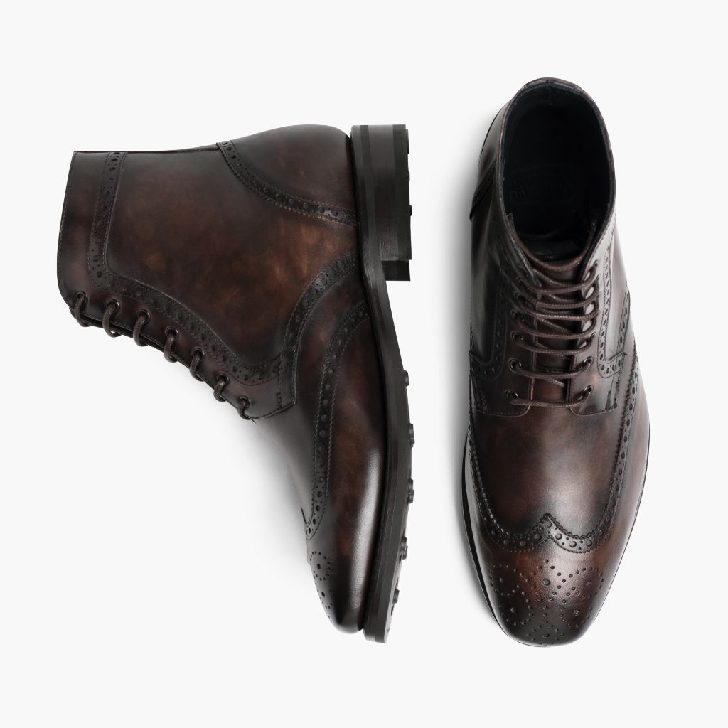 Wingtip Dark Oak Lederstiefel für Herren For Men - Verstärkte Fersenkappe & präzise Doppelnaht