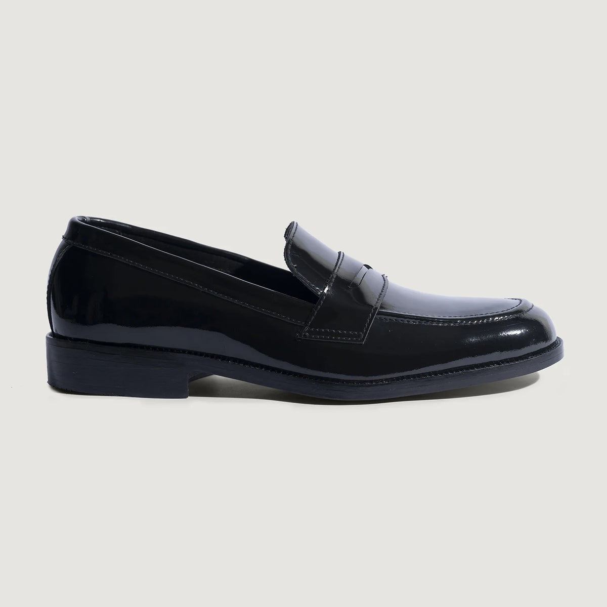 Patent Black Full-Grain leather Loafers - Rahmengenähte Goodyear-Welt-Konstruktion & vordere Zehenkappe