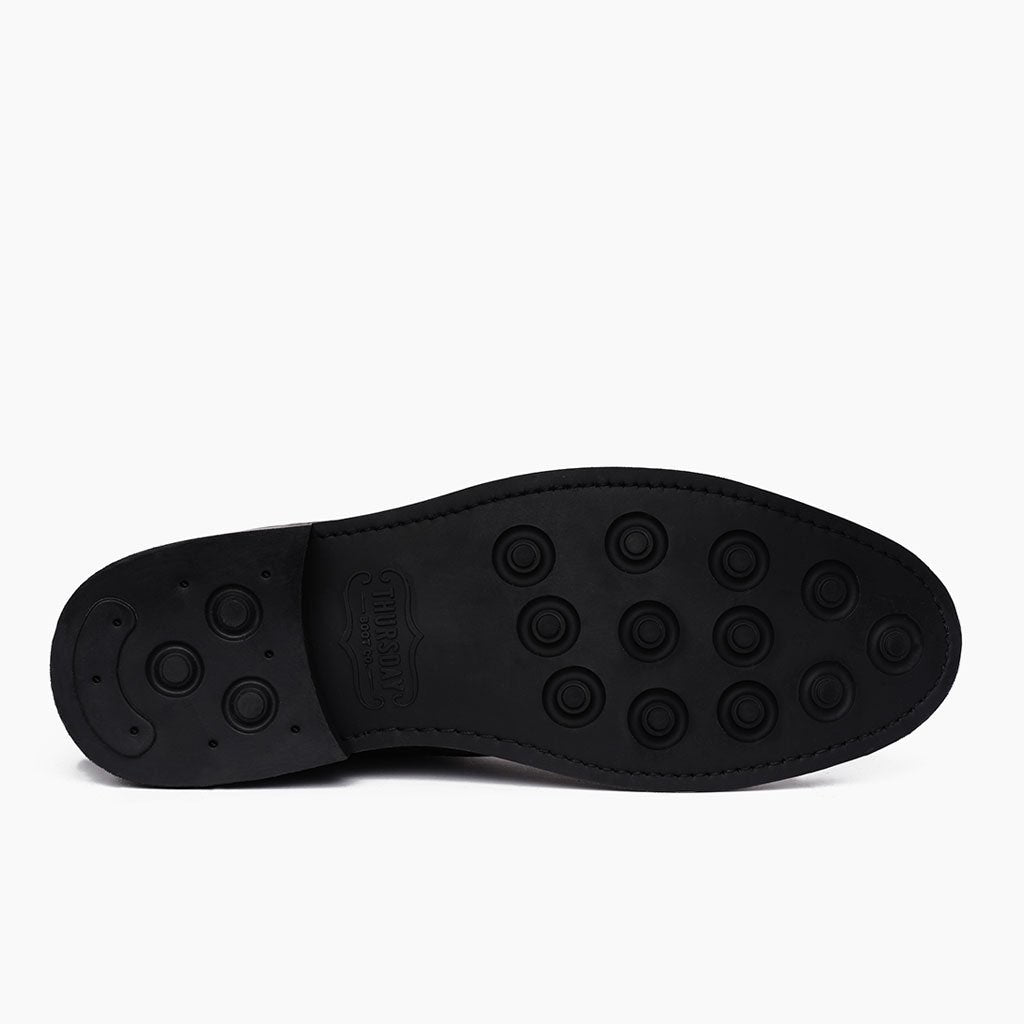 High-Traction Rubber Outsole & Lug Tread Pattern on Captain Mattschwarz Lederstiefel für Herren