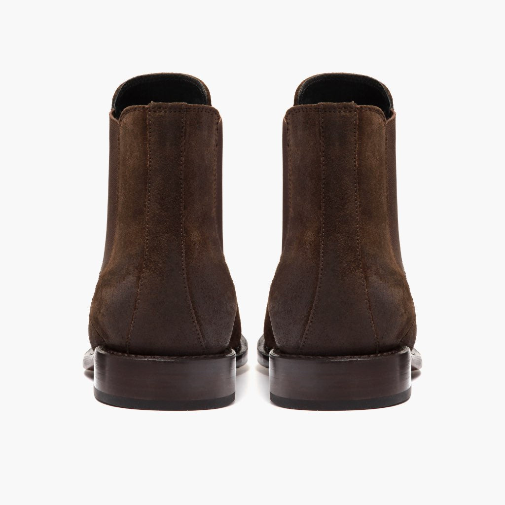 High-Traction Rubber Outsole & Lug Tread Pattern on Cavalier Dunkelbraun Lederstiefel für Herren