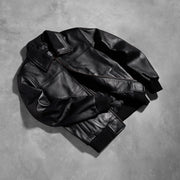 Styled Fit Perspective of Men's Air Rolf Schwarz Leder-Bomberjacke für Herren on Model - Natural Daylight Drape