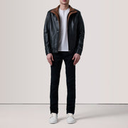 
Brown Sheepskin Leather Bomber Jacket - Rückansicht mit passgenauen Schultern & sauberem Saum