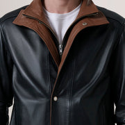 
Innenansicht Showing Quilted Polyester Lining & Zwei funktionale Innentaschen