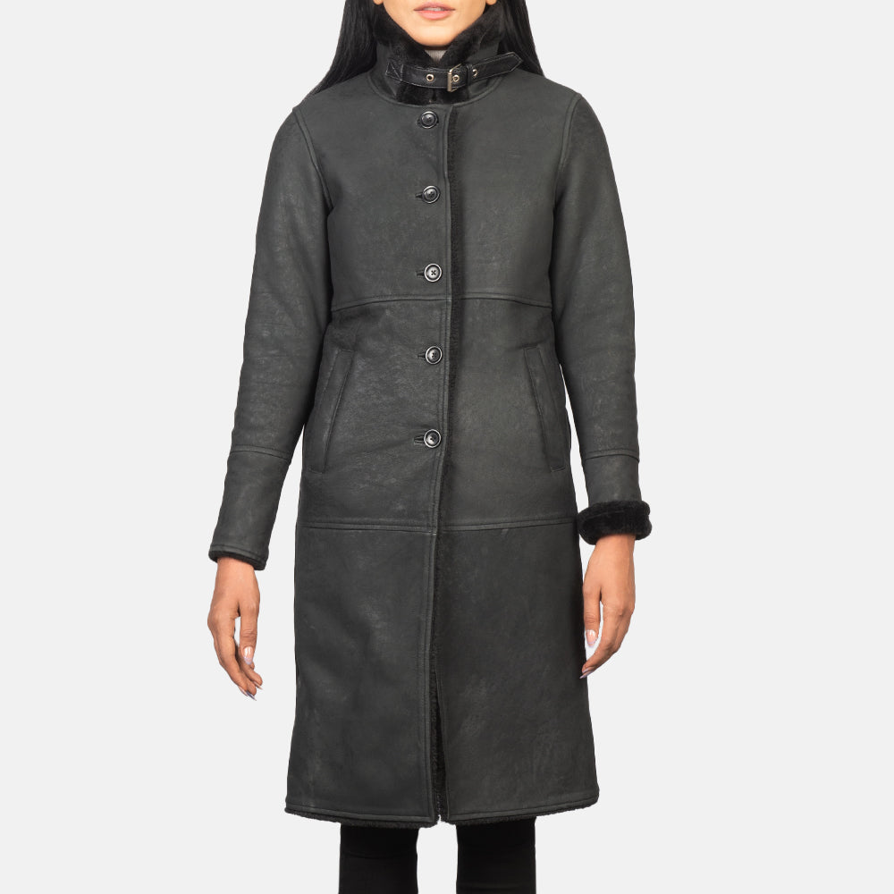 Detailansicht of Buckled Collar &amp; Button Hardware on Women's Alina Shearling Schwarz Ledermantel für Damen
