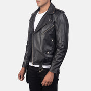 
Black Cowhide Leather Biker Jacket - Rückansicht mit passgenauen Schultern & sauberem Saum