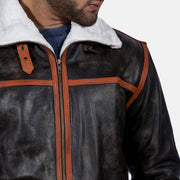 
Alpine Braun Fur Lederjacke für Herren - Seitenansicht mit ergonomischem Ärmelschnitt & sportlicher Passform