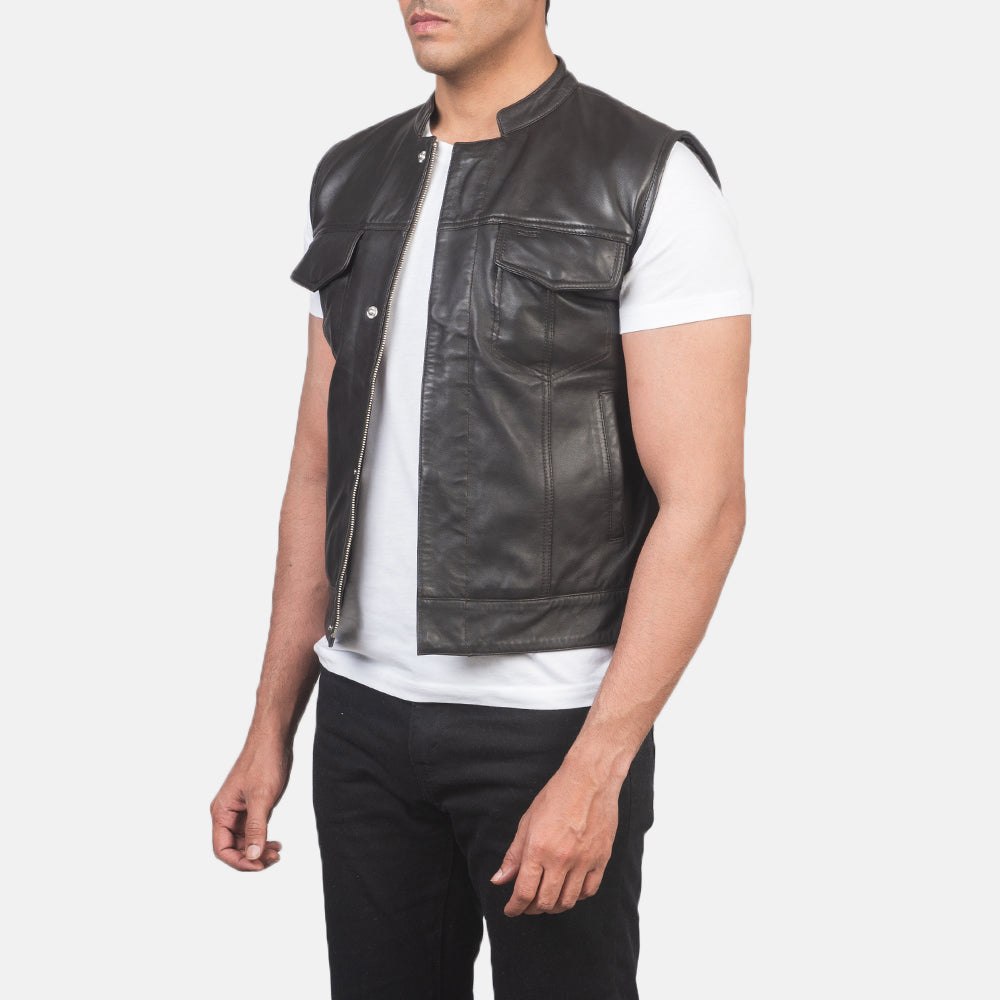 
Brown Sheepskin Leather Biker Jacket - Rückansicht mit passgenauen Schultern & sauberem Saum