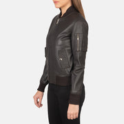 Brown Sheepskin Leather Bomber Jacket - Rückansicht mit passgenauen Schultern &amp; sauberem Saum