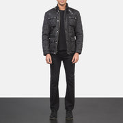 
Barry Gesteppt Schwarz Windbreaker Lederjacke für Herren - Seitenansicht mit ergonomischem Ärmelschnitt & sportlicher Passform