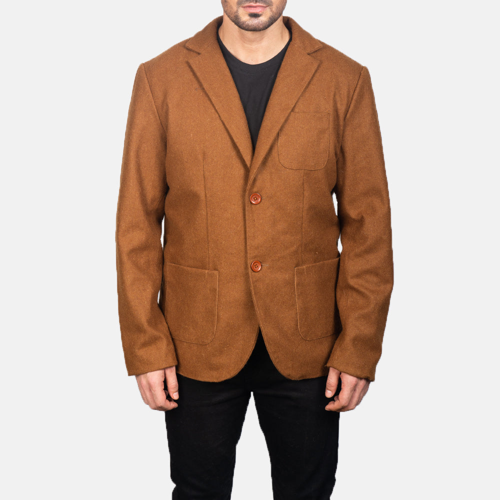 Detailansicht of Notch &amp; Button Hardware on Men's Khaki Wool Blazer