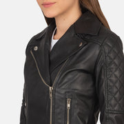 
Innenansicht Showing Quilted Polyester Lining & Zwei funktionale Innentaschen
