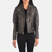 
Carolyn Quilted Distressed Brown Biker Jacket in Distressed Brown Goatskin Leather - Vorderansicht & maßgeschneiderte Silhouette | Online Kaufen