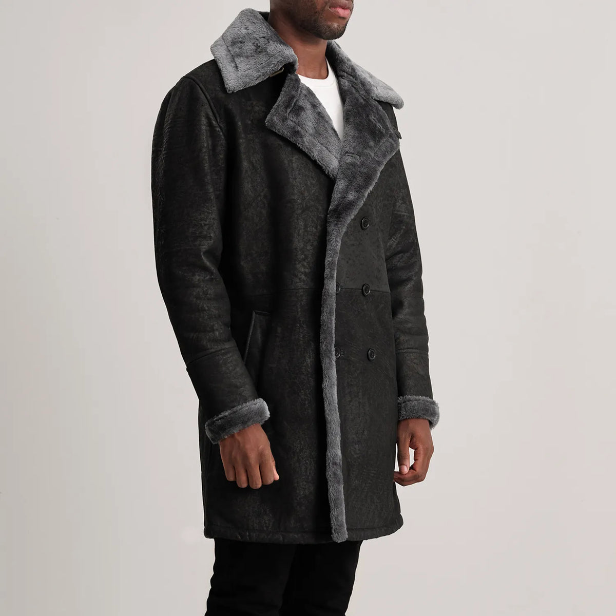 Brown Goatskin Suede Aviator Jacket - Rückansicht mit passgenauen Schultern &amp; sauberem Saum