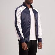
Blue & White Satin Varsity Jacket - Rückansicht mit passgenauen Schultern & sauberem Saum