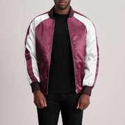 Clarke Kastanienbraun Varsity Lederjacke für Herren - Seitenansicht mit ergonomischem Ärmelschnitt