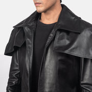 Detailansicht of Classic Collar &amp; Heavy-Duty Zipper Hardware on Men's Classic Schwarz Leather Duster für Herren