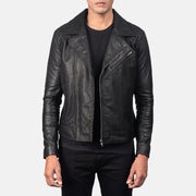 Men's Danny Quilted Brown Leather Biker Jacket in Distressed Brown Goatskin Leather - Vorderansicht &amp; maßgeschneiderte Silhouette | Online Kaufen