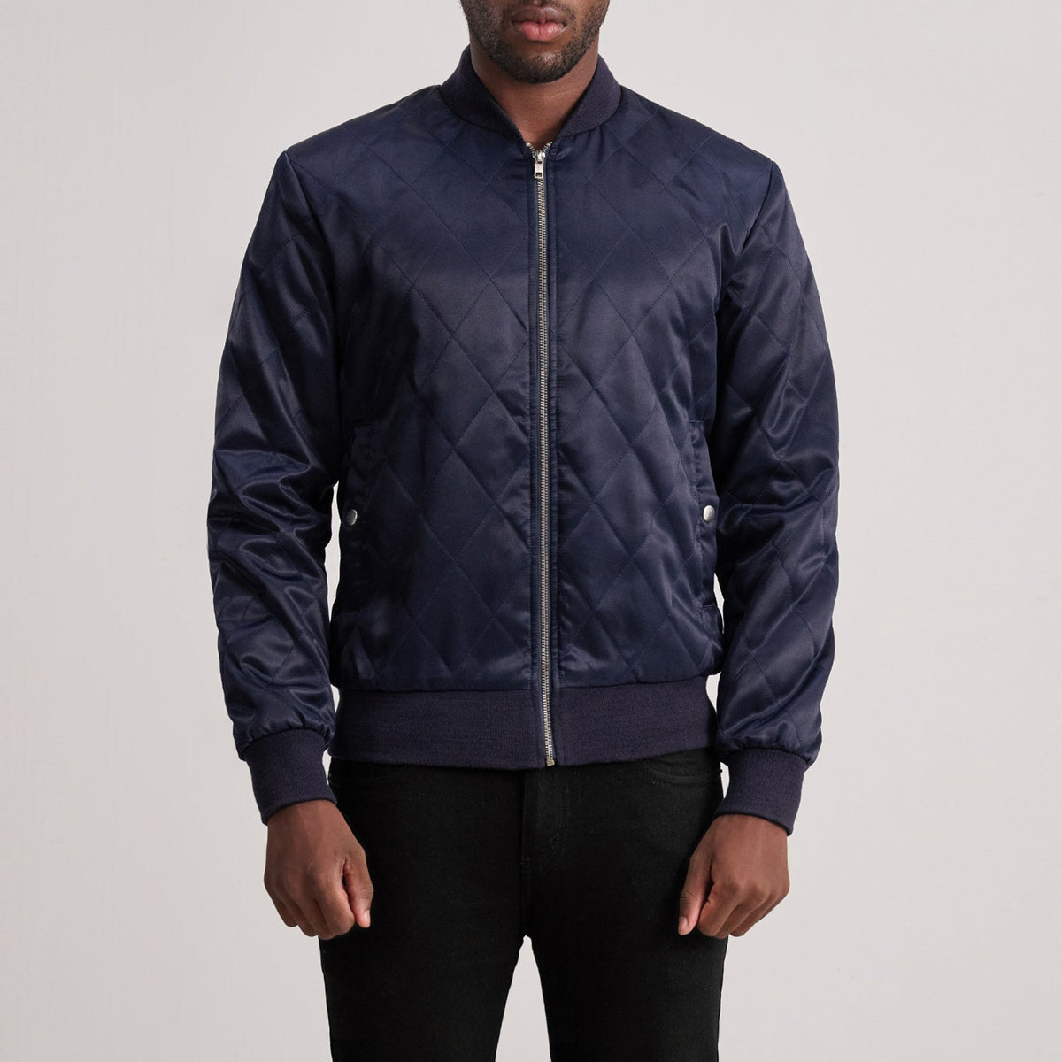 Danson Gesteppt Blau Varsity Lederjacke für Herren in Blue Satin - Vorderansicht &amp; maßgeschneiderte Silhouette | Online Kaufen