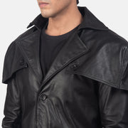 Detailansicht of Classic Collar &amp; Buttons + Belt Hardware on Men's Deux Schwarz Leather Duster für Herren