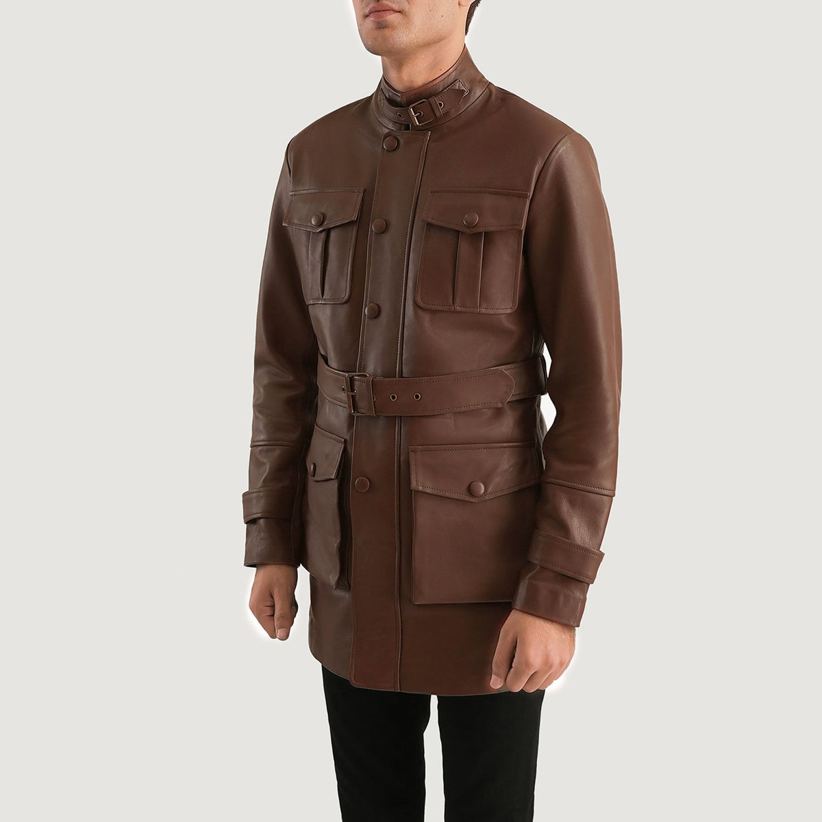 
Brown Cowhide leather Jacket - Rückansicht mit passgenauen Schultern & sauberem Saum
