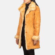 
Distressed Beige Goatskin Suede Leather Coat - Rückansicht mit passgenauen Schultern & sauberem Saum