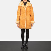 
Erica Beige Leather Coat - Seitenansicht mit ergonomischem Ärmelschnitt & sportlicher Passform