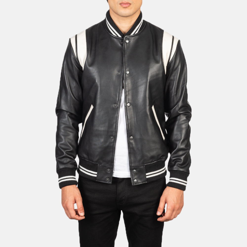 Men's Dantee Black Leather Varsity Jacket in Black &amp; White Sheepskin Leather - Vorderansicht &amp; maßgeschneiderte Silhouette | Online Kaufen