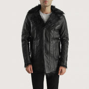 Men's Furcliff Schwarz Ledermantel für Herren in Black Sheepskin Leather - Vorderansicht &amp; maßgeschneiderte Silhouette | Online Kaufen