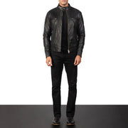 Men's Gatsby Quilted Black Leather Biker Jacket - Seitenansicht mit ergonomischem Ärmelschnitt