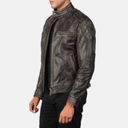 Distressed Brown Goatskin Leather Biker Jacket - Rückansicht mit passgenauen Schultern &amp; sauberem Saum