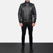 Detailansicht of High neck &amp; Zipper Hardware on Glen Street Schwarz Leder-Bomberjacke für Herren