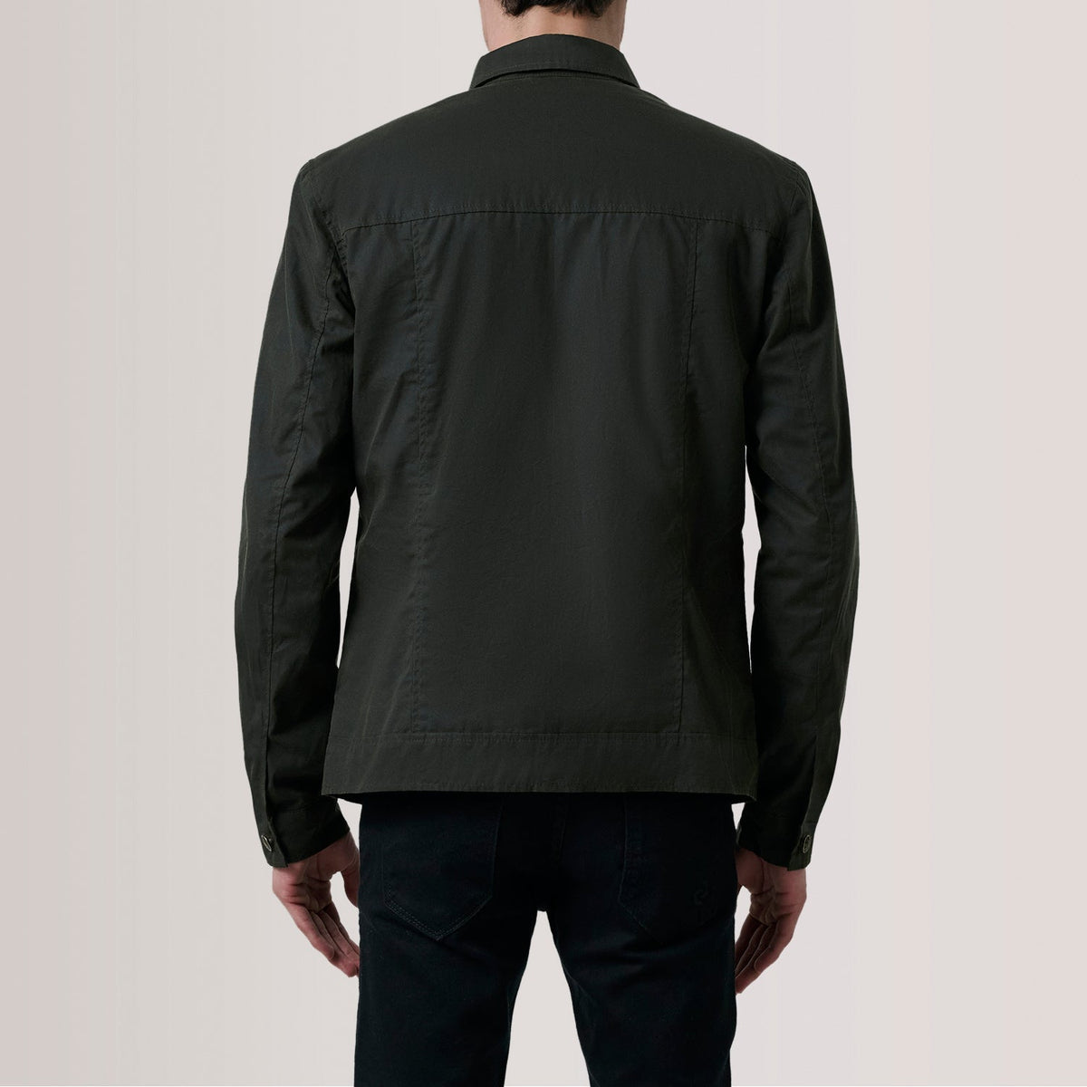 Detailansicht of Classic Collar &amp; Button Hardware on Irwin Olive Waxed Canvas Field Lederjacke für Herren For Men