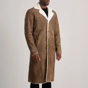 
Distressed Brown Sheepskin Snuffed Aviator Jacket - Rückansicht mit passgenauen Schultern & sauberem Saum