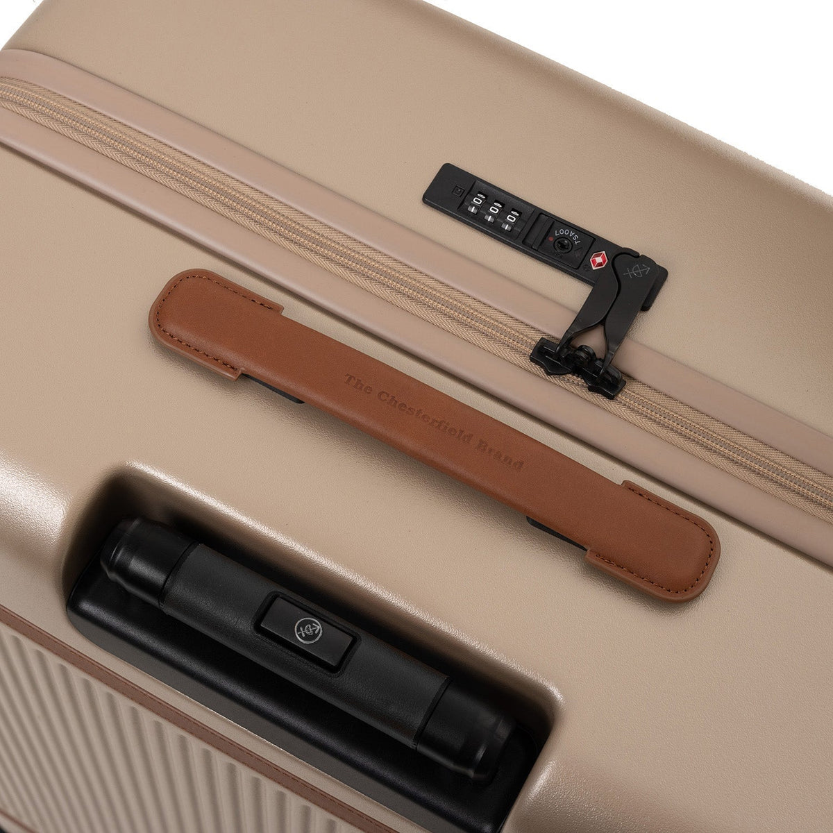 Authentic 100% Full-Grain Leather Grain Texture &amp; Heavy-Duty Seam Stitching Detail