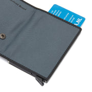 Solid Antique Brass Hardware &amp; Heavy-Duty Dual Zipper Detail on Delsbo Full-Grain Leather Card Holder für Damen