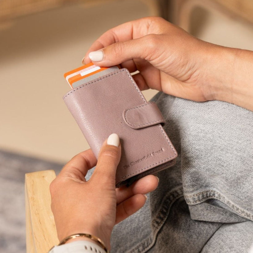 Kaunas Full-Grain Leather Card Holder für Damen