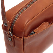 
Arona Vollnarbenleder-Umhängetasche – alternate product view 2