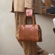 Ezra Full-Grain Leather Handbag für Damen – Zusätzliche Produktansicht 3