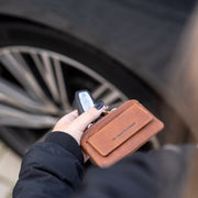 Oliver Full-Grain Leather Key Case für Damen – Zusätzliche Produktansicht 2
