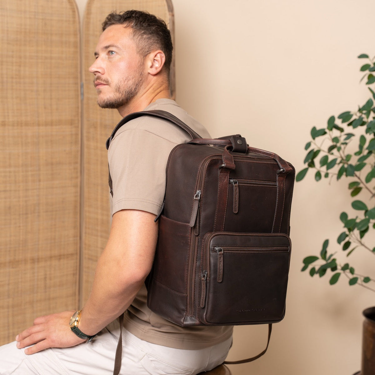 Calden Full-Grain Leather Laptop Backpack für Damen – Zusätzliche Produktansicht 2