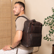 Calden Full-Grain Leather Laptop Backpack für Damen – Zusätzliche Produktansicht 2