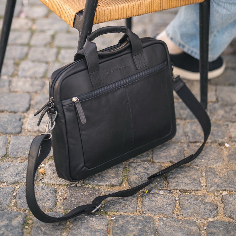 Calvi Full-Grain Leather Laptop Bag für Damen