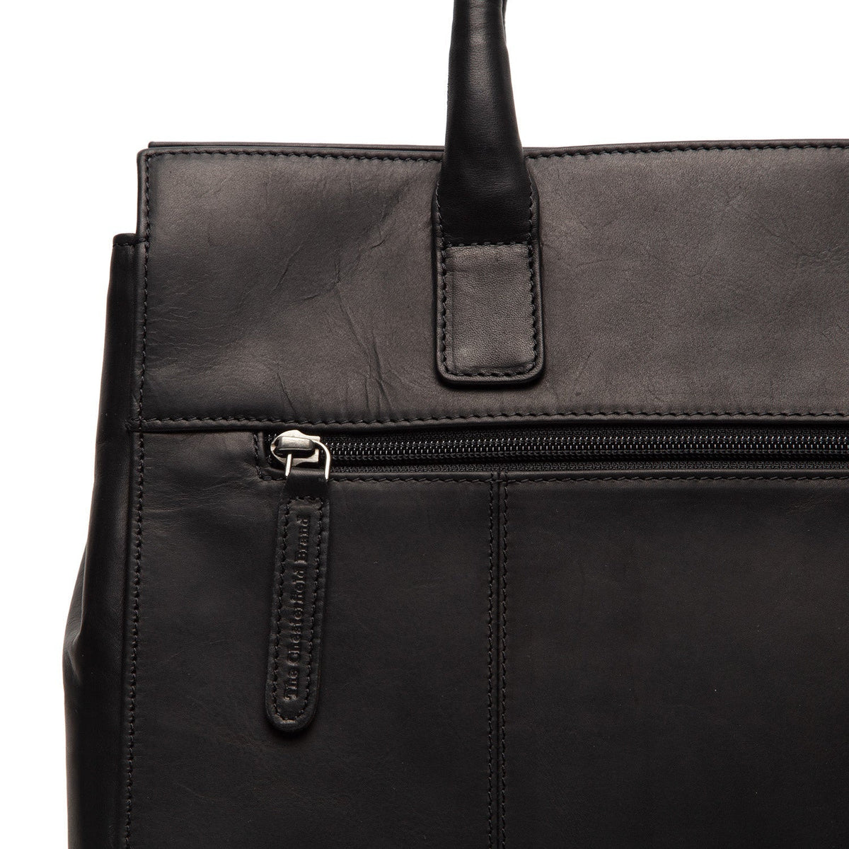 100% Full-Grain Wax Pull-Up 100% Full-Grain Leather Grain Texture &amp; Handcrafted Patina Detail