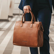 Rivera Full-Grain Leather Laptop Bag für Damen – Zusätzliche Produktansicht 2
