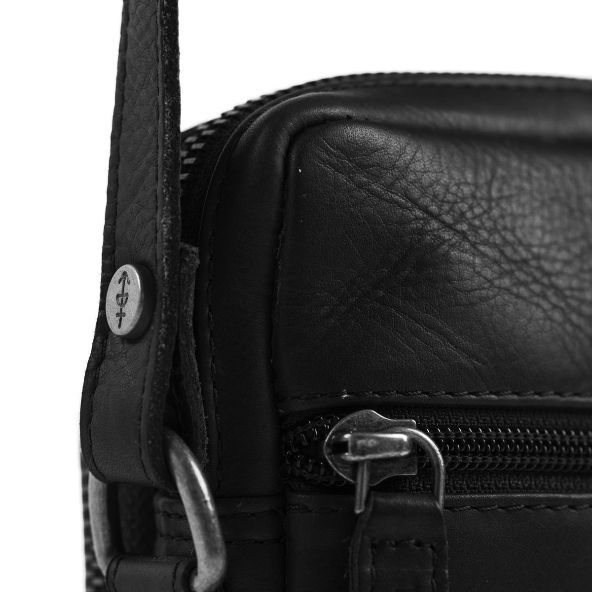 Tailored Rib Cuffs &amp; Hem Craftsmanship Construction Detail on Hamilton Full-Grain Leather Phone Bag für Damen