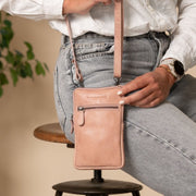 Salta Full-Grain Leather Phone Bag für Damen – Zusätzliche Produktansicht 2